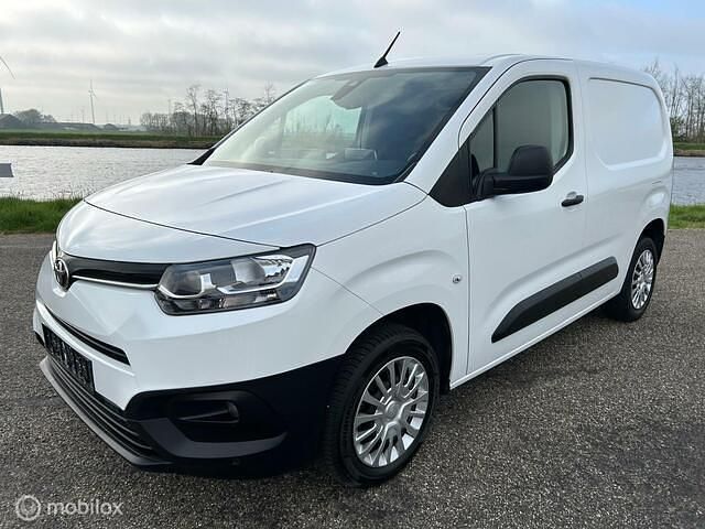 Wit Gebruikt 2021 Toyota Proace City City Van | € 15.900 - Afbeelding 1/4