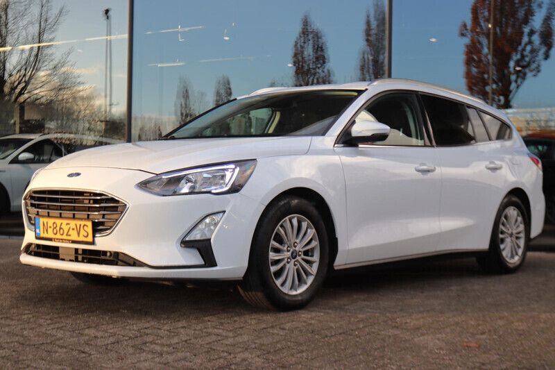 Wit Gebruikt 2022 Ford Focus Business Edition Stationwagen | € 15.750 (Goede deal) - Afbeelding 1/4