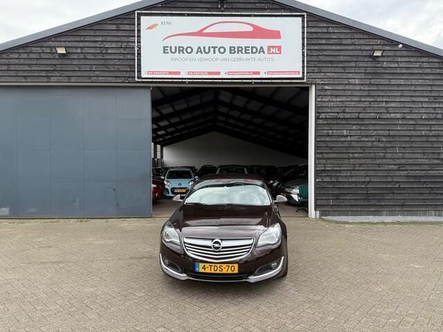 Bruin Gebruikt 2014 Opel Insignia Cosmo Hatchback | € 7.750 (Eerlijke prijs) - Afbeelding 1/4