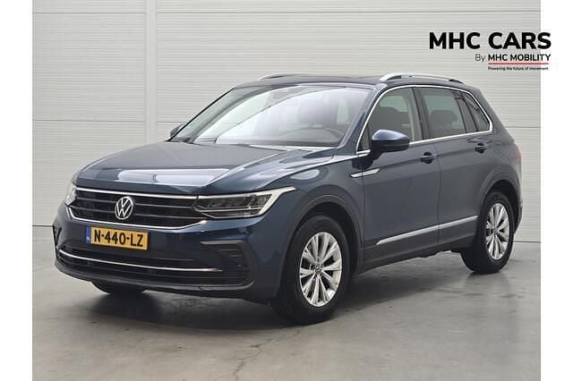 Blauw Gebruikt 2021 VW Tiguan Business SUV | € 25.900 (Goede deal) - Afbeelding 1/4