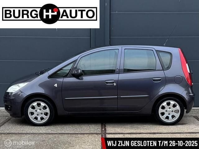 Grijs Gebruikt 2004 Mitsubishi Colt Inform Hatchback | € 1.500 (Eerlijke prijs) - Afbeelding 1/4
