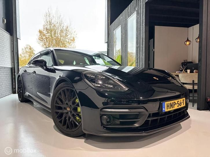 Gebruikt 2021 Porsche Panamera S E-Hybrid Sedan | € 74.950 - Afbeelding 1/4