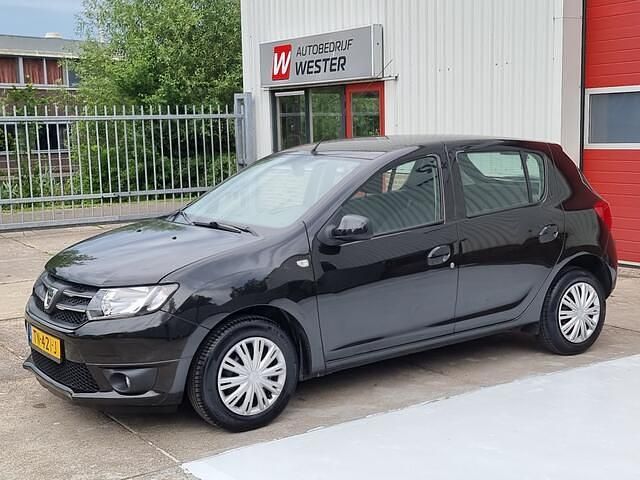 Zwart Gebruikt 2013 Dacia Sandero Hatchback | € 5.750 (Eerlijke prijs) - Afbeelding 1/4