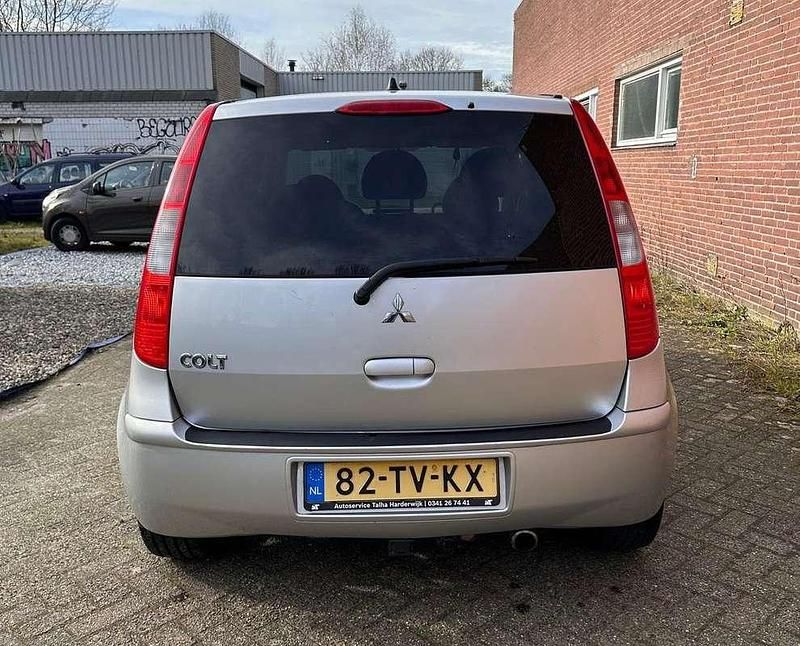 Occasion Mitsubishi Colt 109 PK (80 kW) 2007 Zilver Stationwagen