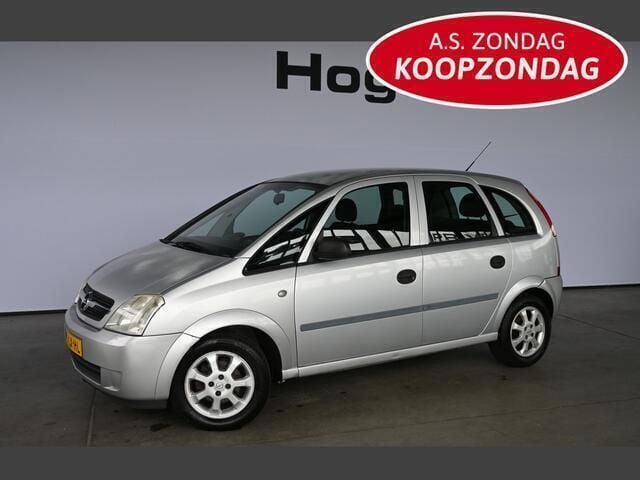 Grijs Gebruikt 2003 Opel Meriva Essentia MPV | € 895 (Goede deal) - Afbeelding 1/4