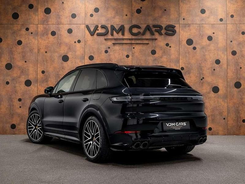 Occasion Porsche Cayenne Black Edition 470 PK (345 kW) 2025 Zwart (metallic) SUV