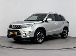 Grijs metallic Occasion 2024 Suzuki Vitara Style SUV | € 26.400 (Eerlijke prijs) - Afbeelding 1/3