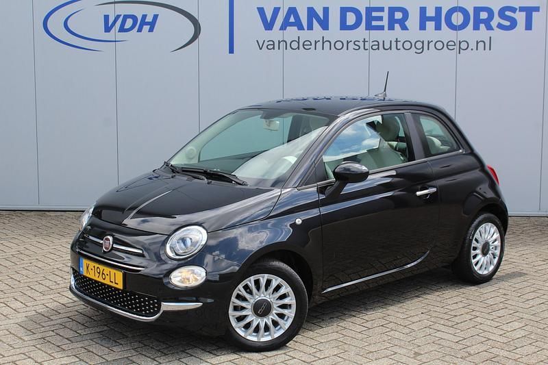 Zwart Gebruikt 2021 Fiat 500 Lounge Hatchback | € 12.880 (Eerlijke prijs) - Afbeelding 1/3