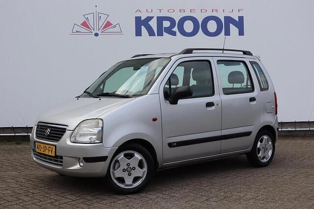 Grijs Gebruikt 2002 Suzuki Wagon R Hatchback | € 2.450 (Eerlijke prijs) - Afbeelding 1/4