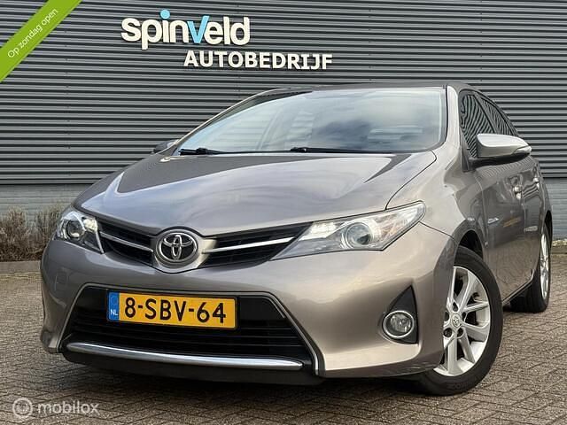 Occasion Toyota Auris 99 PK (72 kW) 2013 Bruin Hatchback