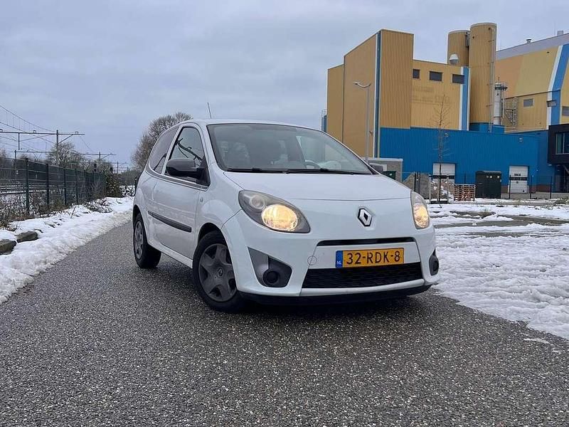 Wit Occasion 2011 Renault Twingo Collection Hatchback | € 2.895 (Eerlijke prijs) - Afbeelding 1/4