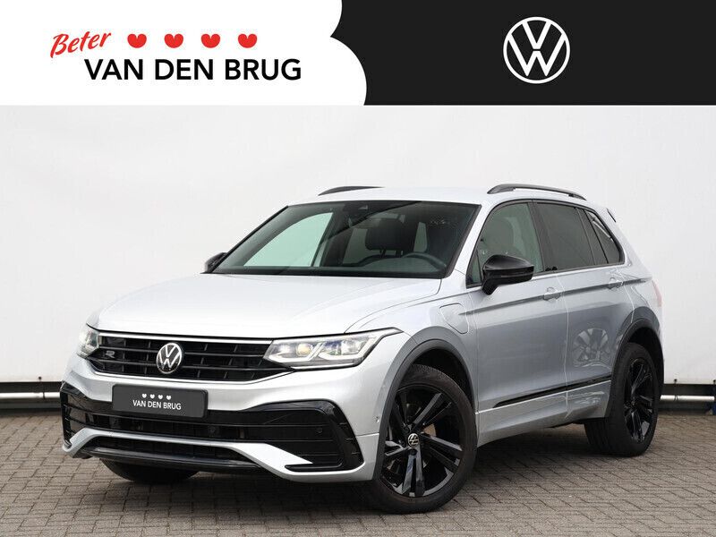 Zilver Gebruikt 2023 VW Tiguan Business SUV | € 37.400 (Eerlijke prijs) - Afbeelding 1/4
