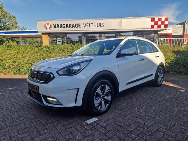 Wit Gebruikt 2017 Kia Niro SUV | € 13.900 (Goede deal) - Afbeelding 1/4