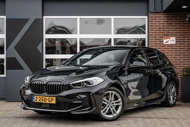Occasion BMW 118 M Sport 136 PK (100 kW) 2023 Zwart Hatchback