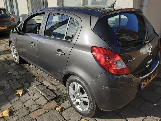Occasion Opel Corsa Cosmo 86 PK (63 kW) 2012 Grijs Hatchback