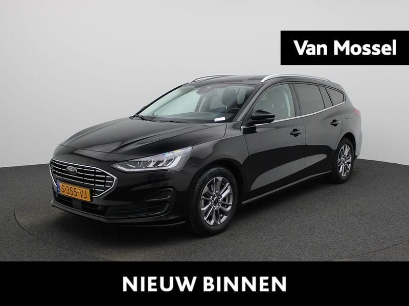 Zwart Occasion 2023 Ford Focus Titanium Stationwagen | € 17.900 (Goede deal) - Afbeelding 1/4
