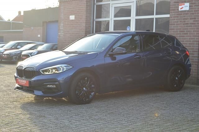 Occasion BMW 118 Executive 140 PK (102 kW) 2020 Blauw (metallic) Hatchback