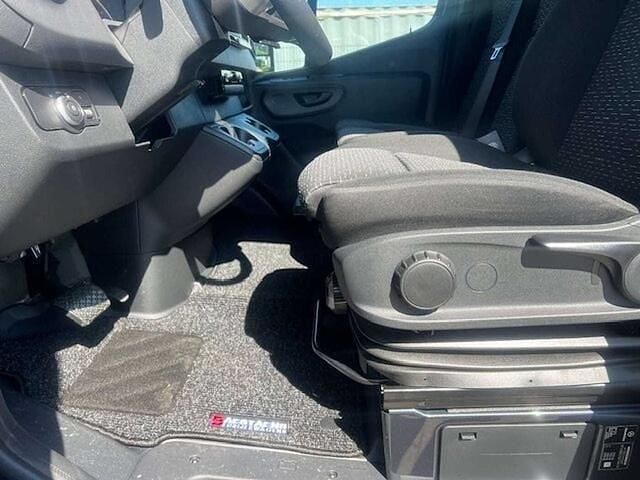 Nieuw Mercedes Sprinter 190 PK (139 kW) 2025 Grijs Van