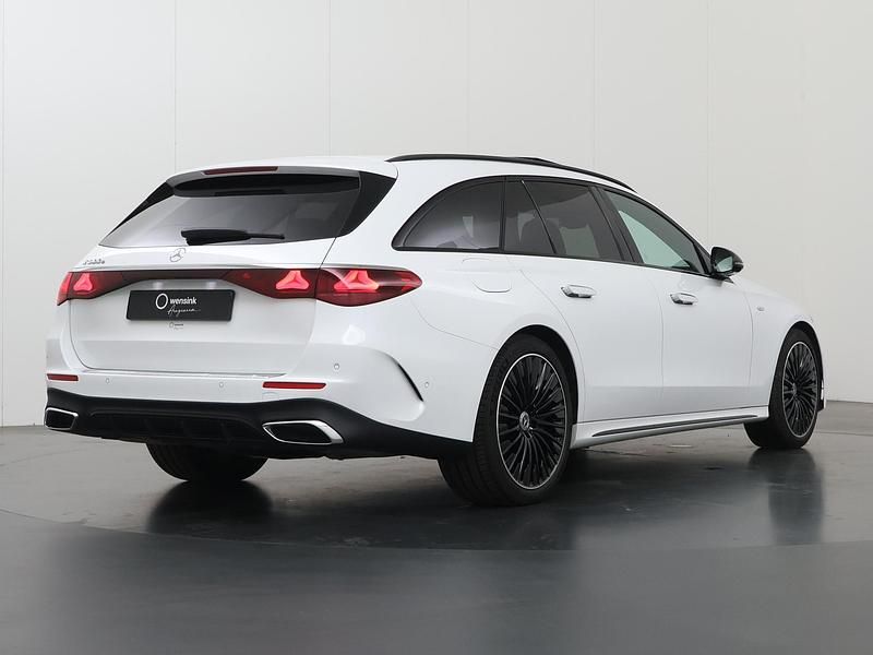 Occasion Mercedes E300 AMG 313 PK (230 kW) 2025 Wit Stationwagen