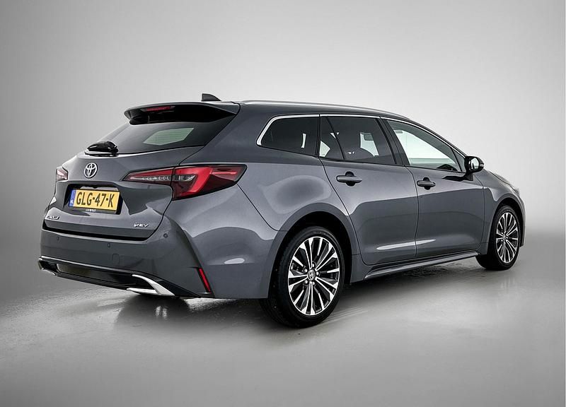 Occasion Toyota Corolla Hybrid 140 PK (102 kW) 2024 Grijs Stationwagen