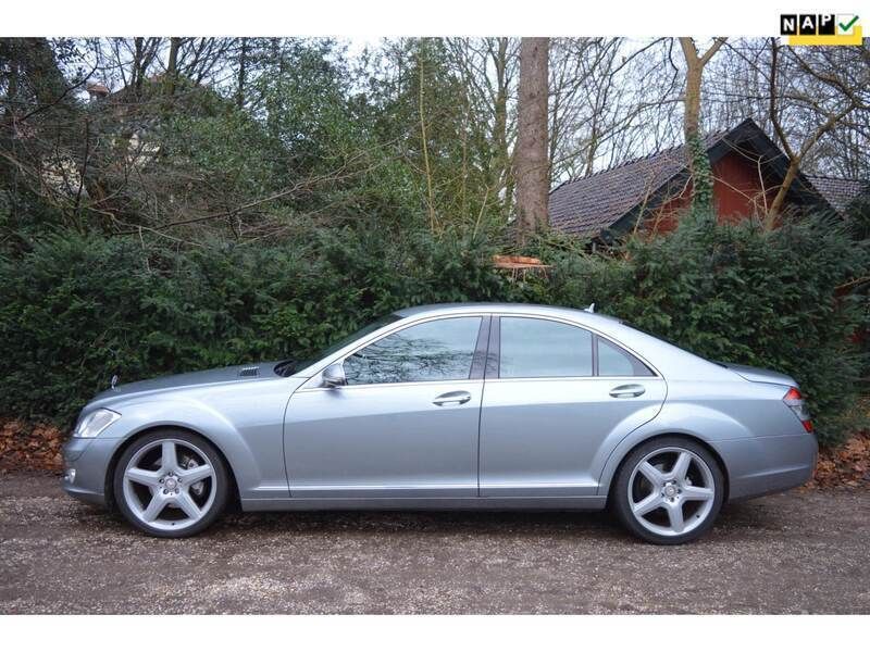 Grijs, metallic lak Gebruikt 2007 Mercedes S350 Sedan | € 11.995 (Super prijs) - Afbeelding 1/4