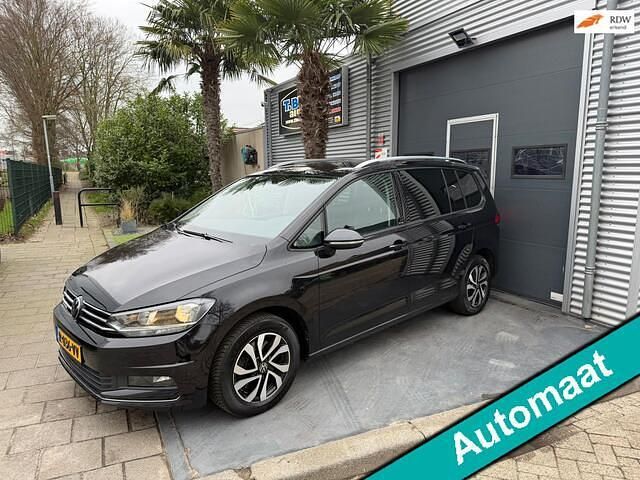 Occasion VW Touran Highline 150 PK (110 kW) 2021 Zwart MPV