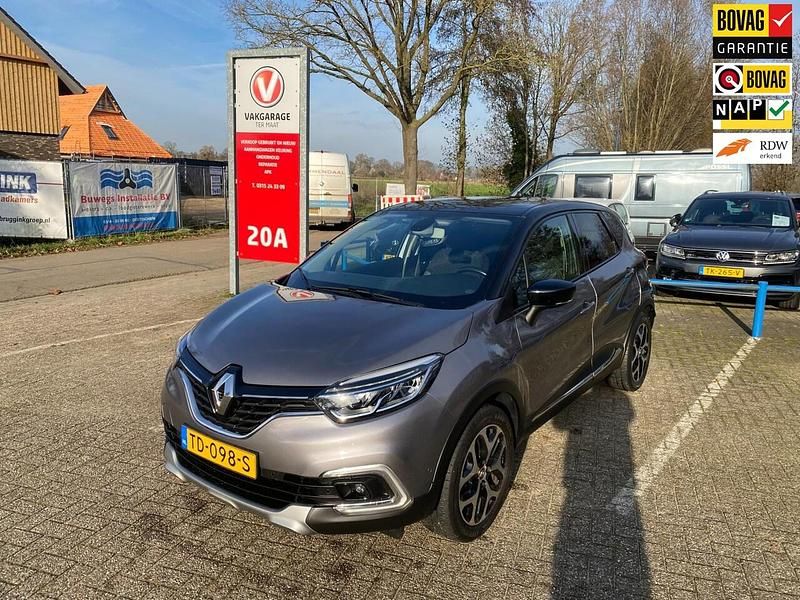 Grijs (metallic) Gebruikt 2018 Renault Captur Intens SUV | € 12.950 (Goede deal) - Afbeelding 1/4
