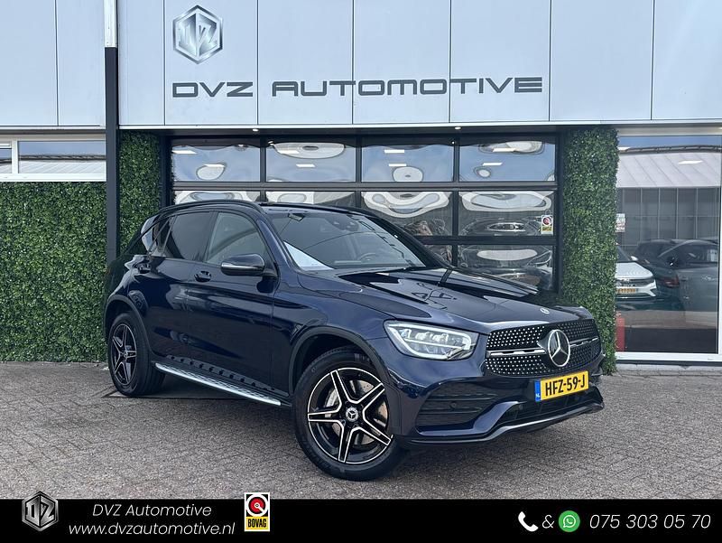 Blauw Gebruikt 2021 Mercedes GLC300e AMG SUV | € 36.950 (Eerlijke prijs) - Afbeelding 1/4