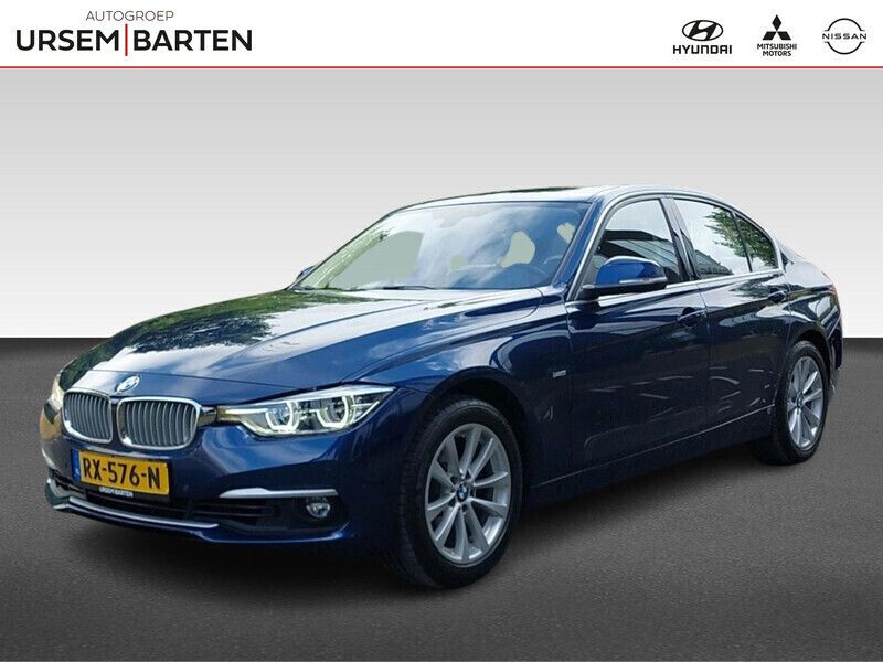 Blauw Gebruikt 2018 BMW 318 Executive Sedan | € 18.730 (Eerlijke prijs) - Afbeelding 1/4