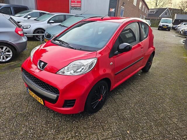 Occasion Peugeot 107 68 PK (50 kW) 2009 Rood Hatchback