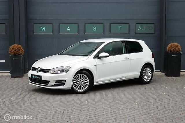 Wit Gebruikt 2015 VW Golf VII Highline Hatchback | € 10.740 (Goede deal) - Afbeelding 1/4