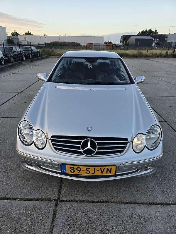 Zilver Gebruikt 2006 Mercedes CLK200 Avantgarde Coupé | € 5.000 (Super prijs) - Afbeelding 1/4