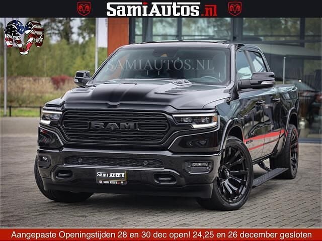 Zwart Gebruikt 2022 Dodge Ram Limited Pickup | € 49.950 (Eerlijke prijs) - Afbeelding 1/4