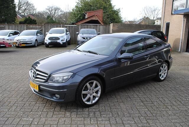 Grijs Occasion 2009 Mercedes 230 Coupé | € 4.950 - Afbeelding 1/4
