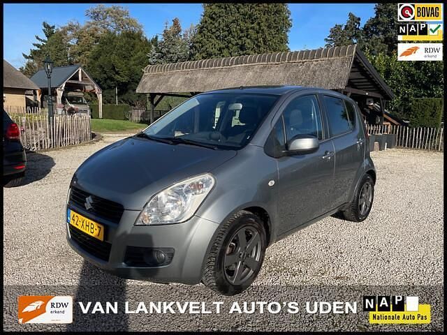 Grijs (metallic) Gebruikt 2012 Suzuki Splash Exclusive Hatchback | € 4.950 (Eerlijke prijs) - Afbeelding 1/4