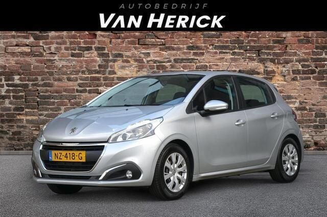 Grijs Gebruikt 2017 Peugeot 208 Hatchback | € 6.995 (Goede deal) - Afbeelding 1/4