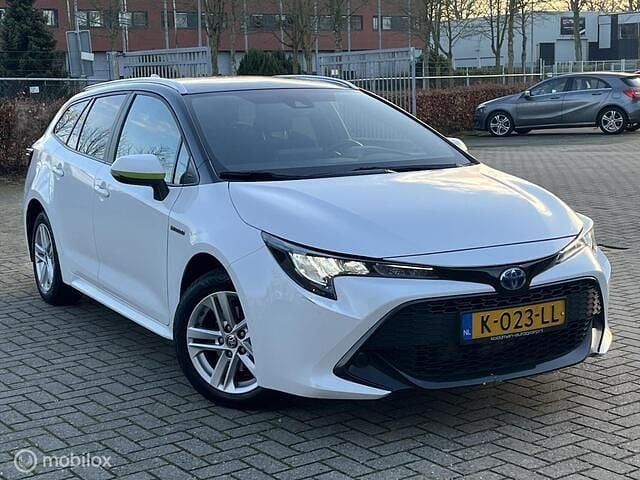 Wit Occasion 2021 Toyota Corolla Stationwagen | € 15.450 (Super prijs) - Afbeelding 1/4