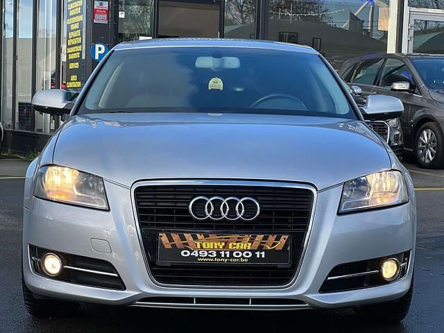 Grijs Gebruikt 2011 Audi A3 Sedan | € 10.990 - Afbeelding 1/4