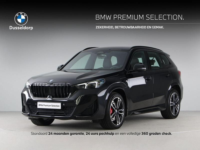 Zwart Gebruikt 2024 BMW X1 M Sport SUV | € 49.900 (Duur) - Afbeelding 1/4