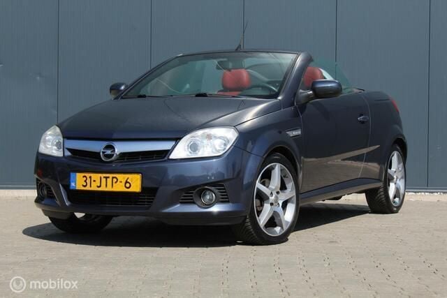Grijs Gebruikt 2009 Opel Tigra Cabriolet | € 3.999 (Eerlijke prijs) - Afbeelding 1/4