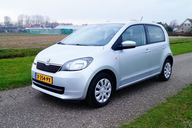 Grijs Gebruikt 2014 Skoda Citigo Hatchback | € 6.895 (Eerlijke prijs) - Afbeelding 1/4