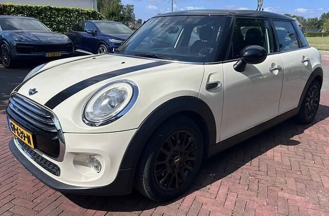 Wit Gebruikt 2015 Mini Cooper Chili Hatchback | € 12.995 (Super prijs) - Afbeelding 1/3