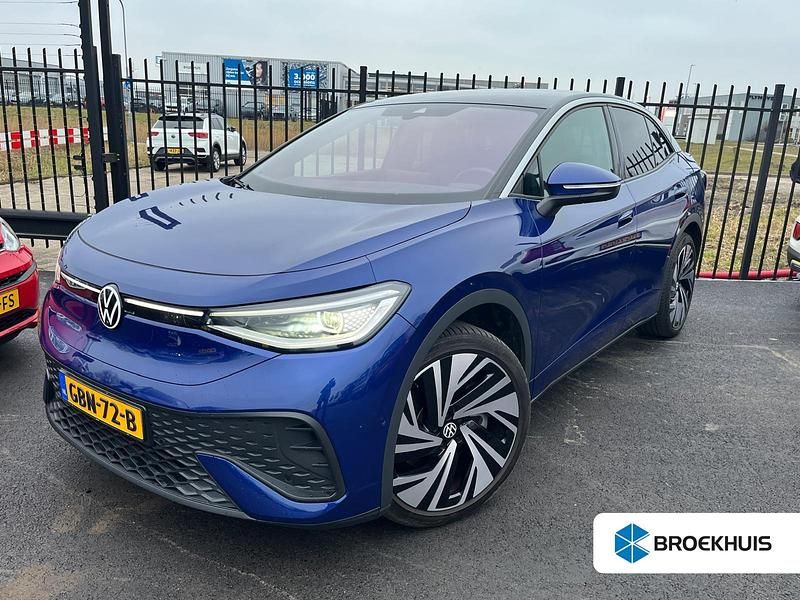 Blauw (metallic) Occasion 2024 VW ID.5 Pro SUV | € 36.900 (Super prijs) - Afbeelding 1/4