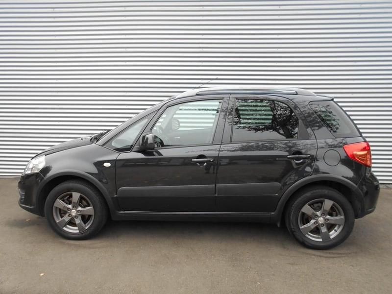Occasion Suzuki SX4 Limited 120 PK (88 kW) 2010 Zwart, metallic lak Hatchback