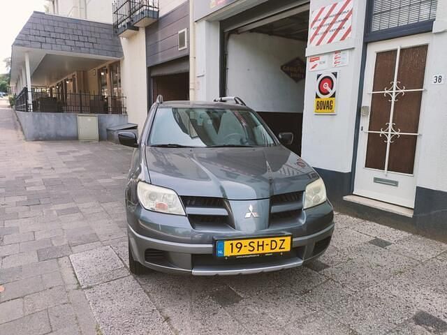 Occasion Mitsubishi Outlander 136 PK (100 kW) 2006 Grijs SUV