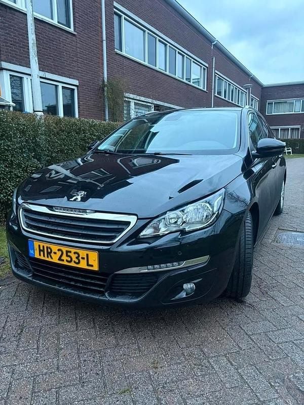 Occasion 2015 Peugeot 308 | € 4.100 (Super prijs) - Afbeelding 1/4