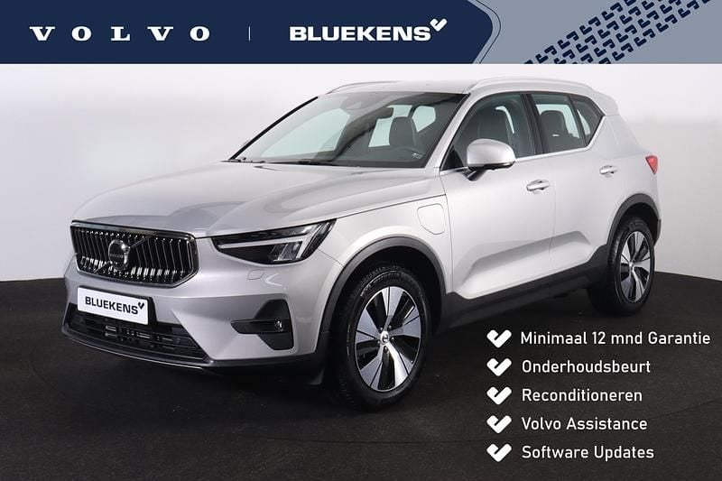 Zilver Gebruikt 2023 Volvo XC40 Plus SUV | € 40.900 (Eerlijke prijs) - Afbeelding 1/4