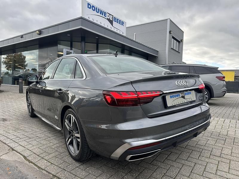 Occasion Audi A4 S-Line 204 PK (150 kW) 2021 Grijs Sedan