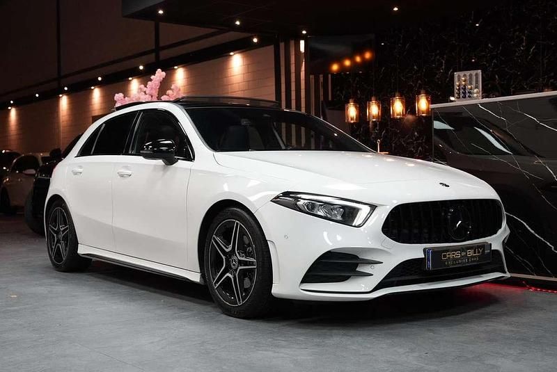 Wit Gebruikt 2018 Mercedes A200 AMG line Hatchback | € 25.900 (Iets duurder) - Afbeelding 1/4