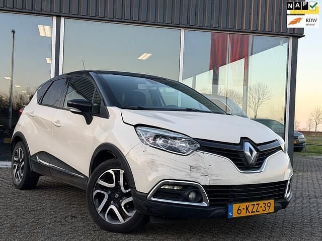 Wit Occasion 2013 Renault Captur Dynamique SUV | € 4.250 (Super prijs) - Afbeelding 1/4